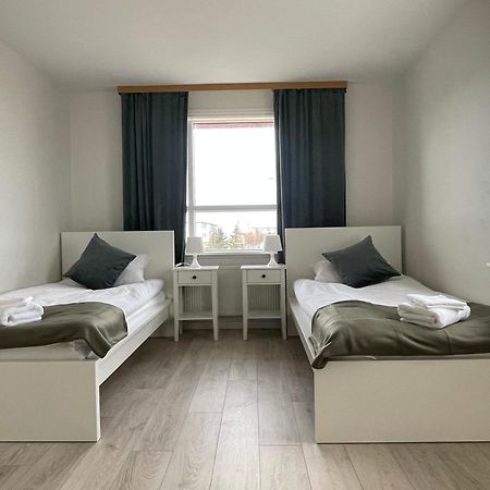Iq Apartments 2 Кефлавик Экстерьер фото