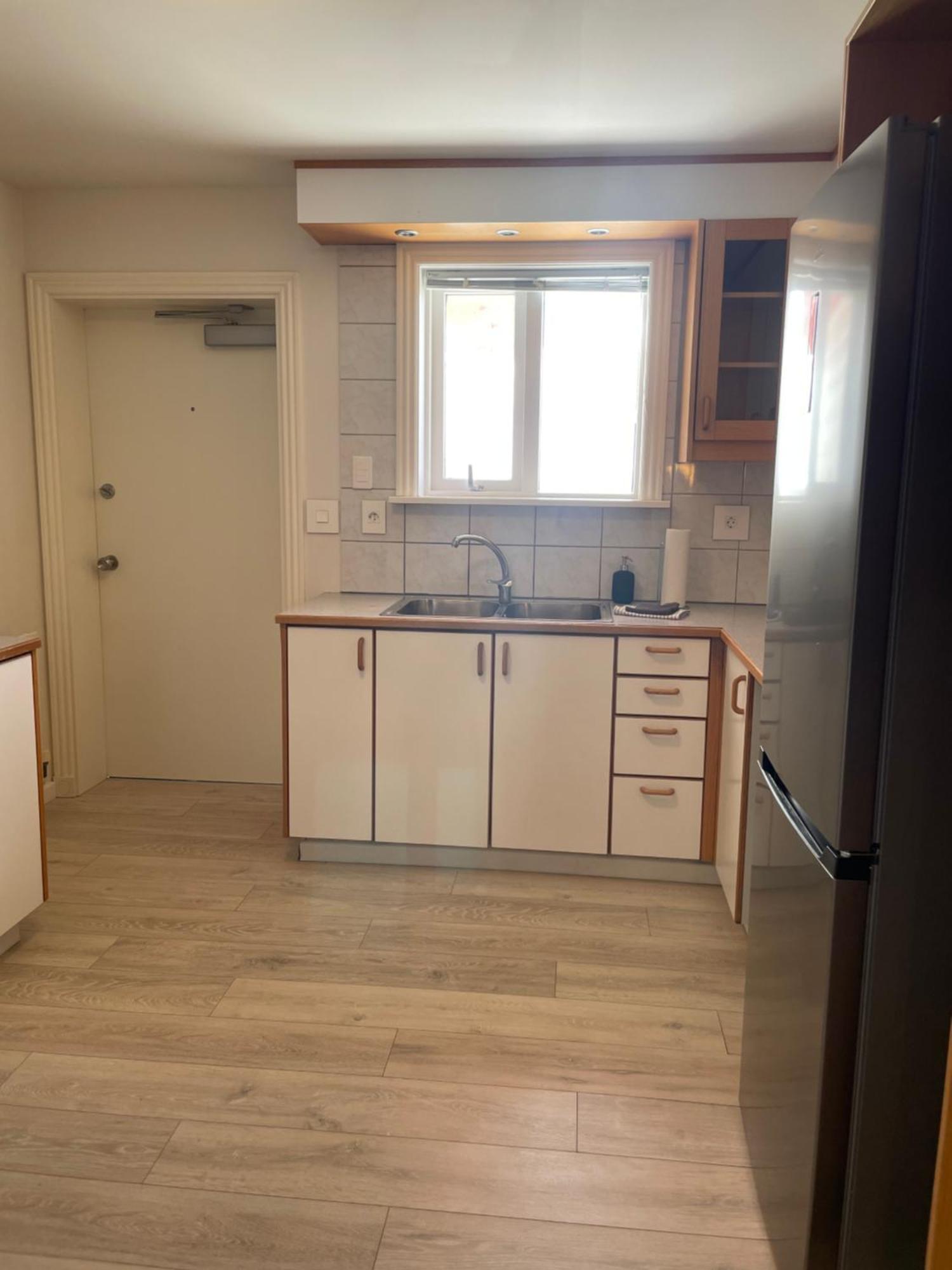 Iq Apartments 2 Кефлавик Экстерьер фото